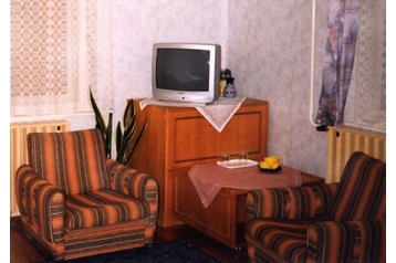 Hungary Privát Egerszalók, Exterior